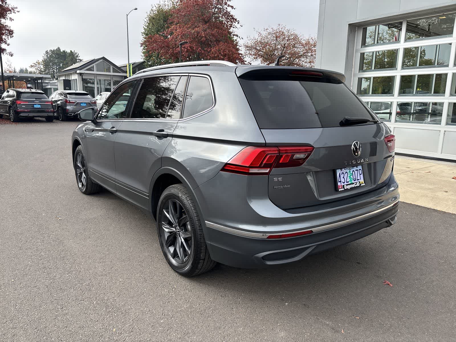 Used 2024 Volkswagen Tiguan 2.0T SE SUV