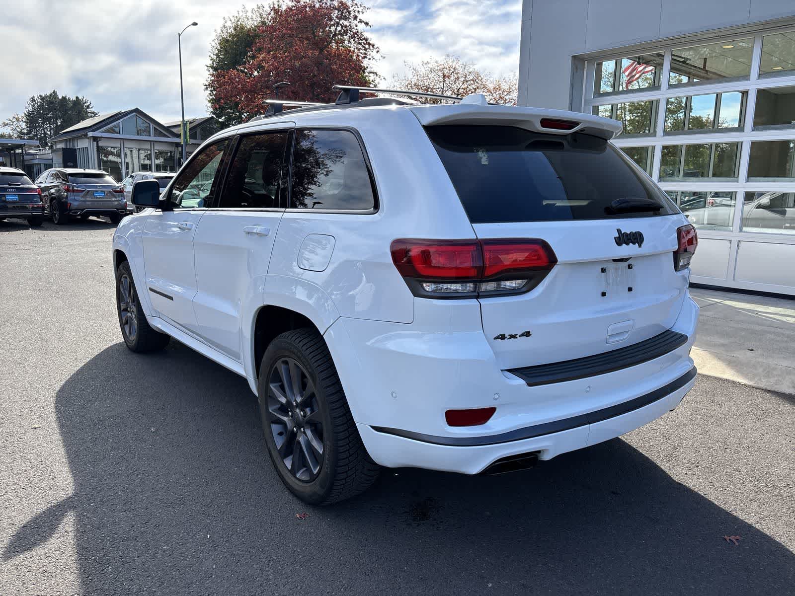Used 2019 Jeep Grand Cherokee Overland SUV
