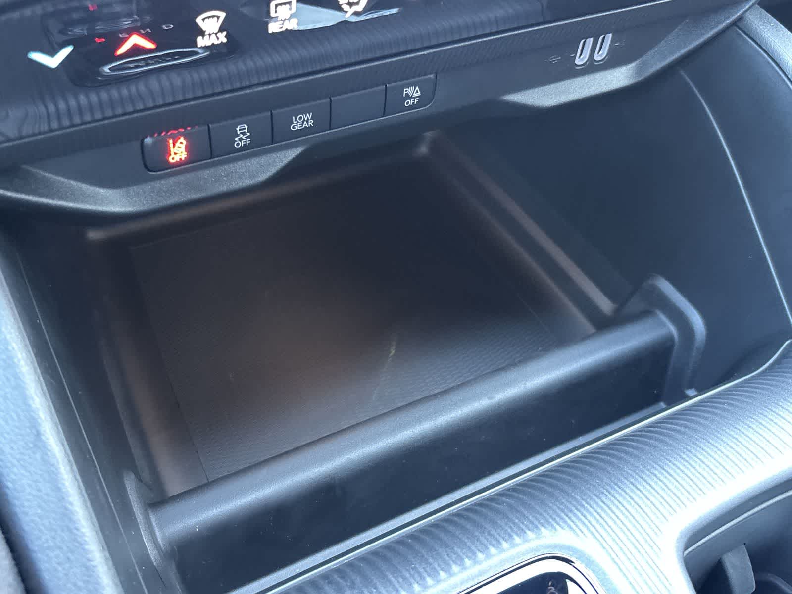 2026 Jeep Cherokee Overland - Photo 25