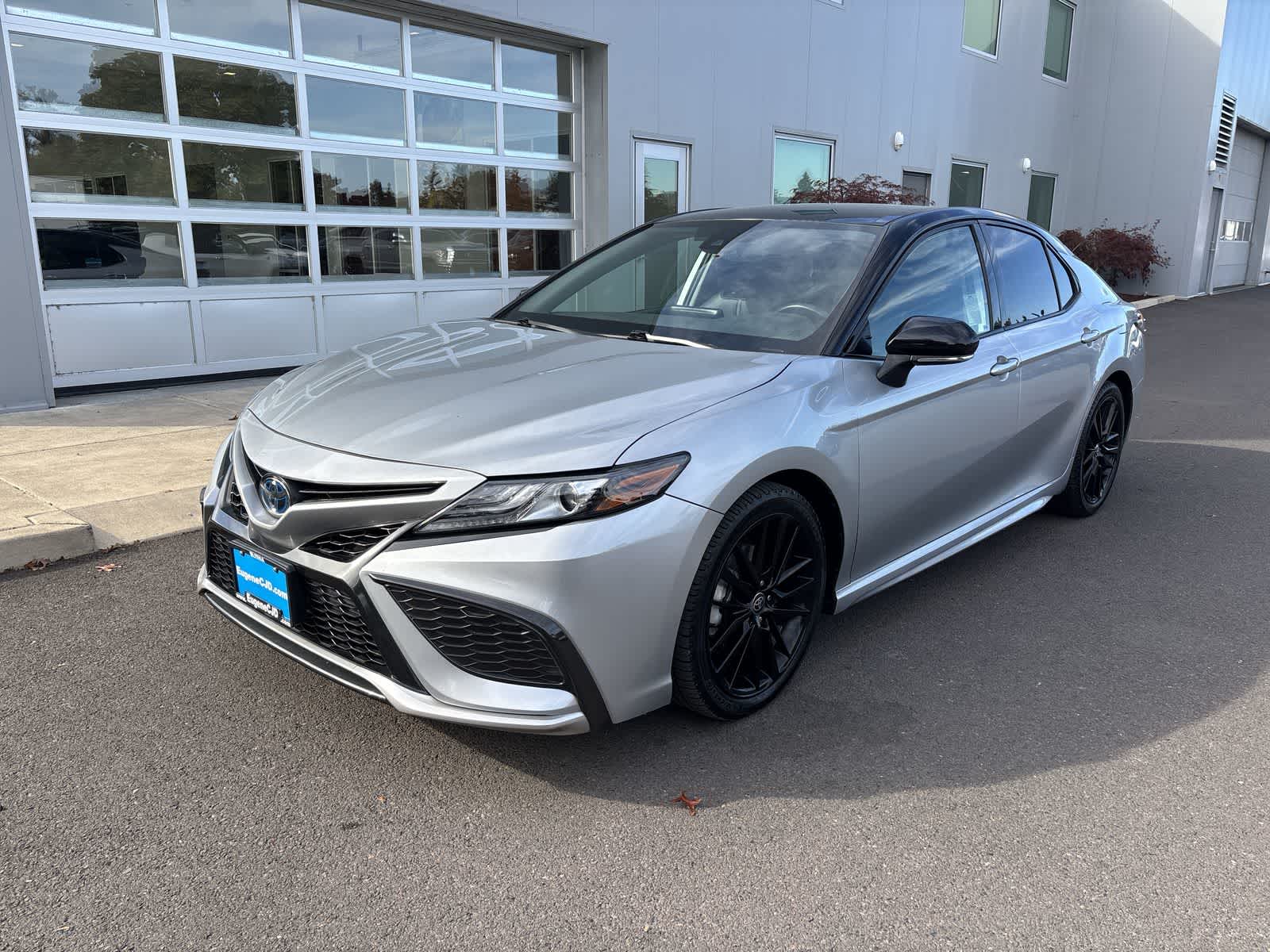 Used 2022 Toyota Camry Hybrid XSE Sedan
