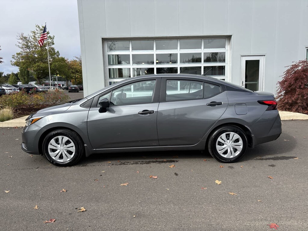Used 2025 Nissan Versa 1.6 S Sedan