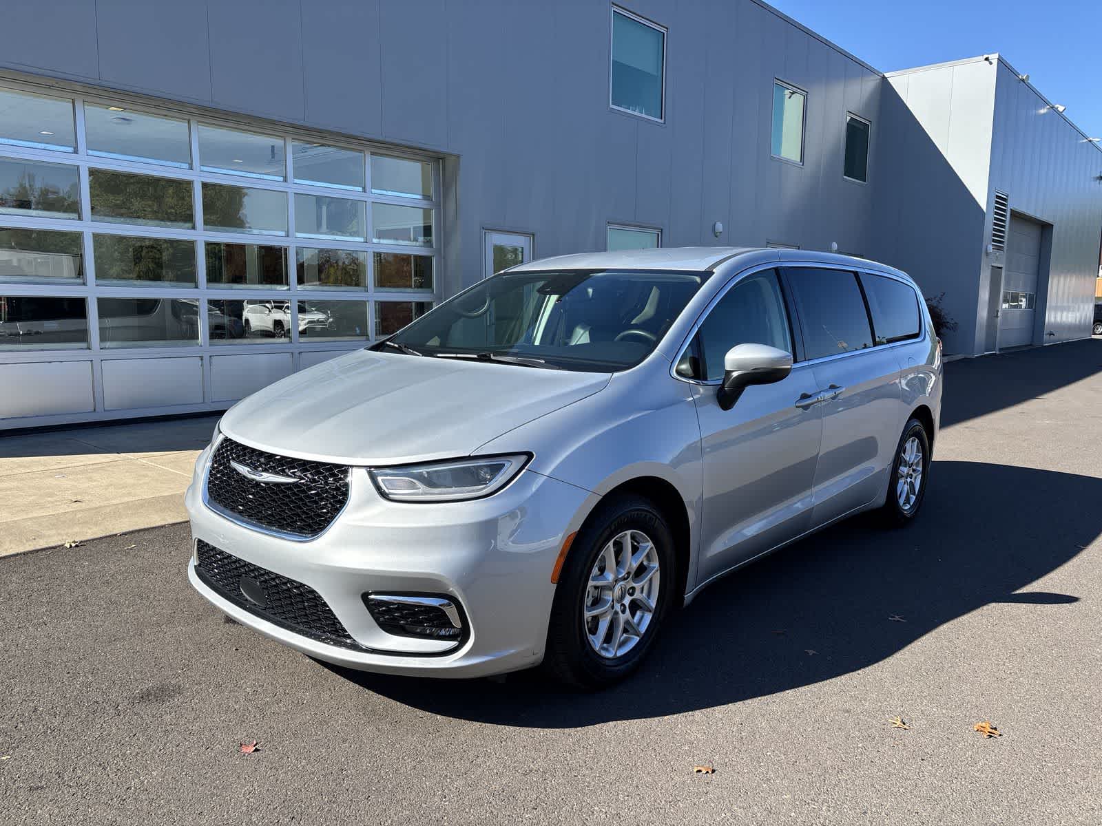  Chrysler Pacifica