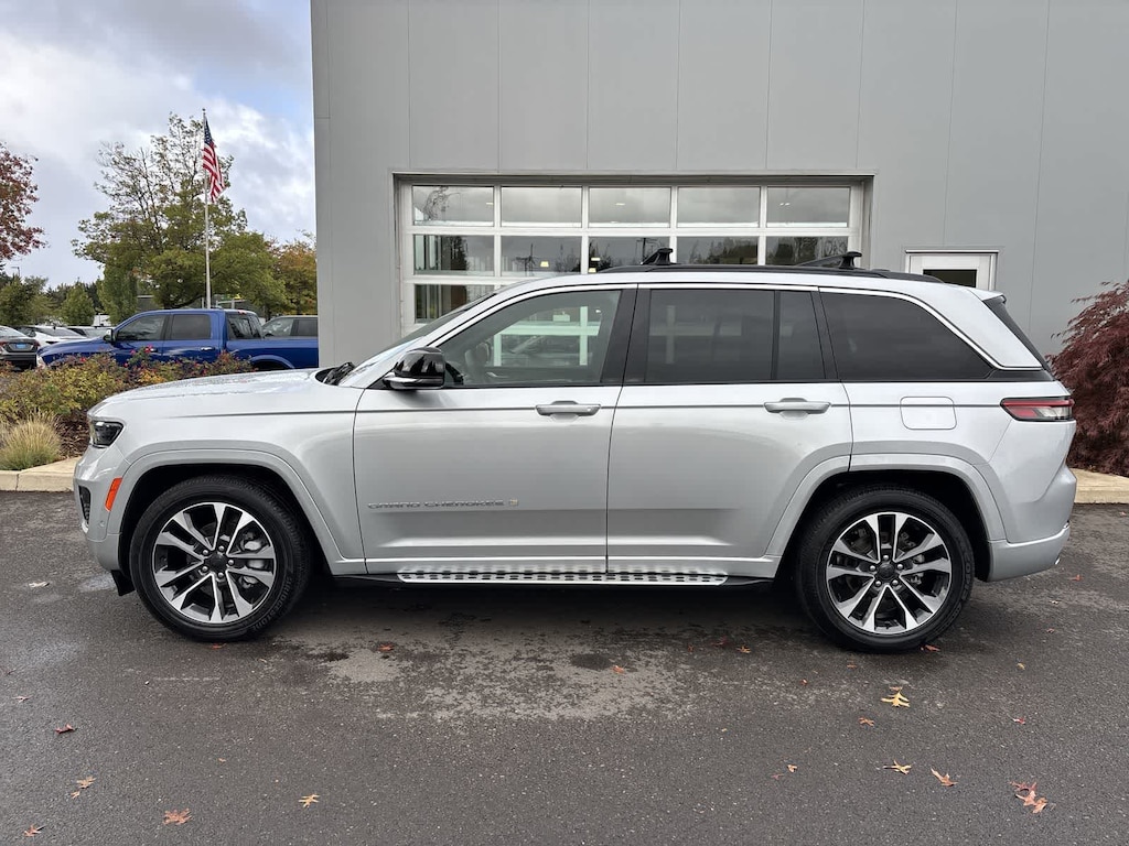 Used 2024 Jeep Grand Cherokee Overland SUV