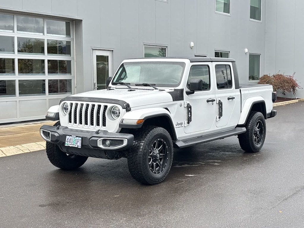 Used 2020 Jeep Gladiator Overland Truck Crew Cab