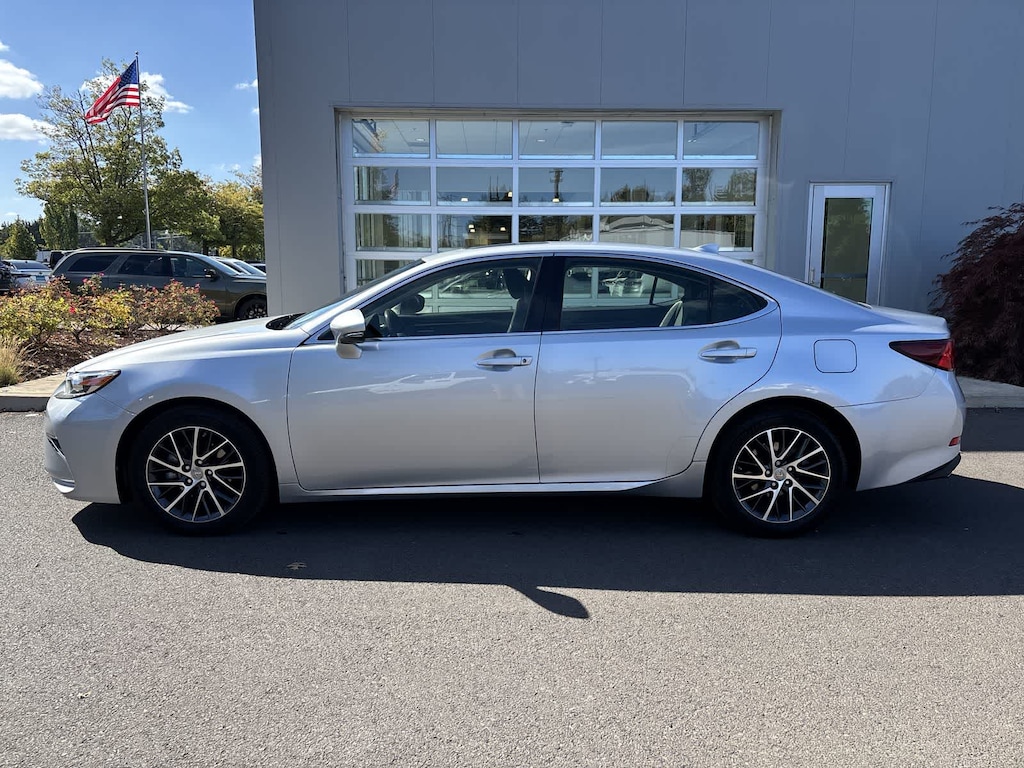 Used 2016 Lexus ES 350 Sedan