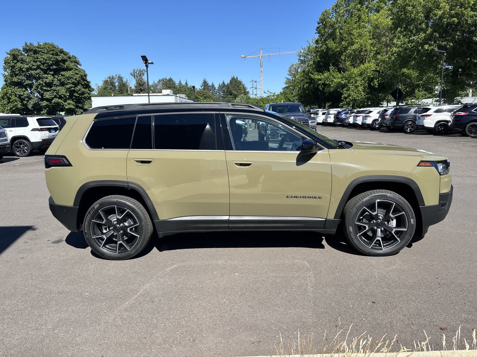 2026 Jeep Cherokee Overland - Photo 6