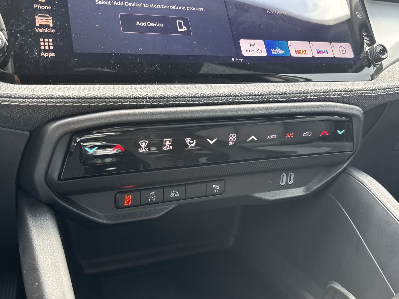 2026 Jeep Cherokee Laredo - Photo 21