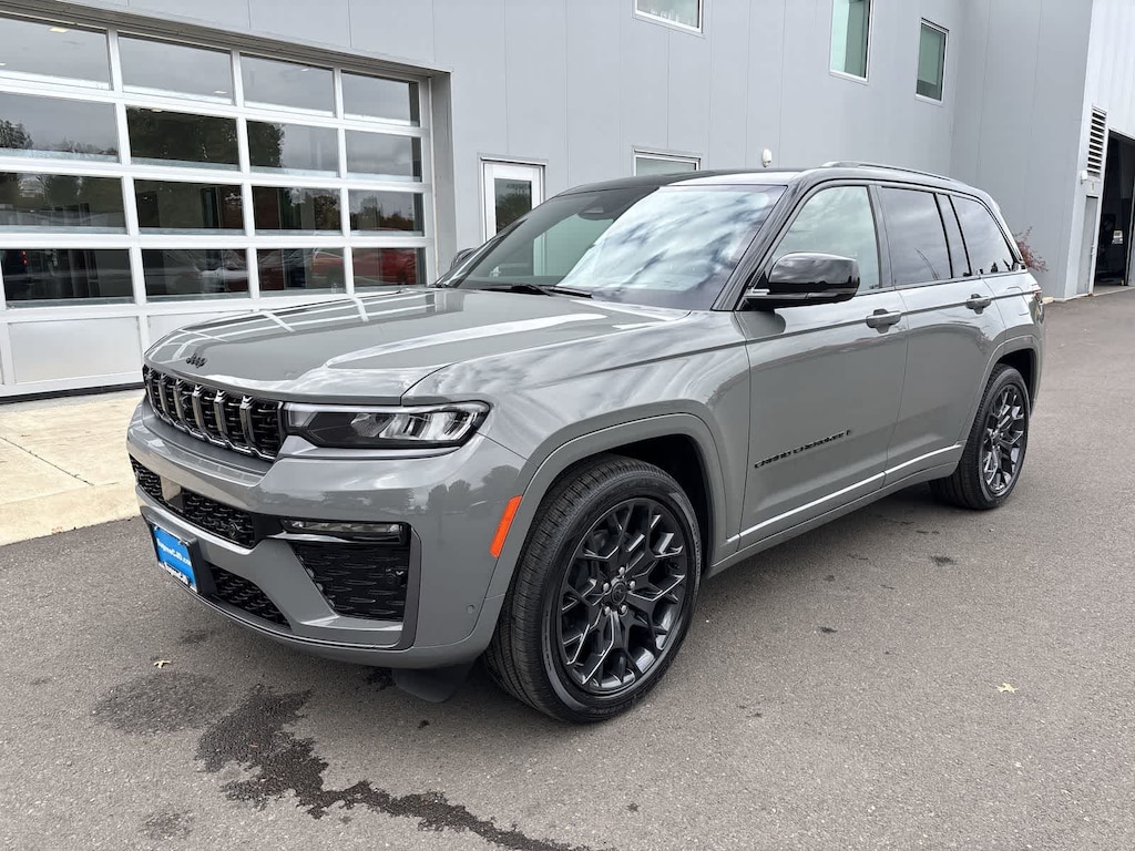 New 2027 Jeep Grand Cherokee Summit Sport Utility