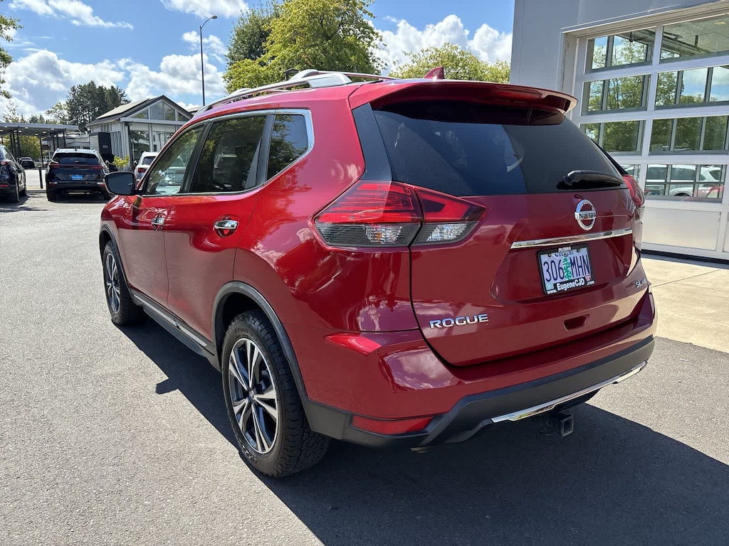 Used 2017 Nissan Rogue SL SUV
