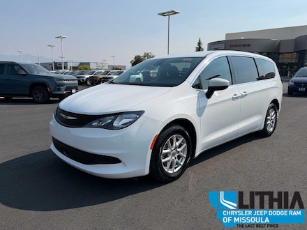 2023 Chrysler Voyager LX Van Passenger Van