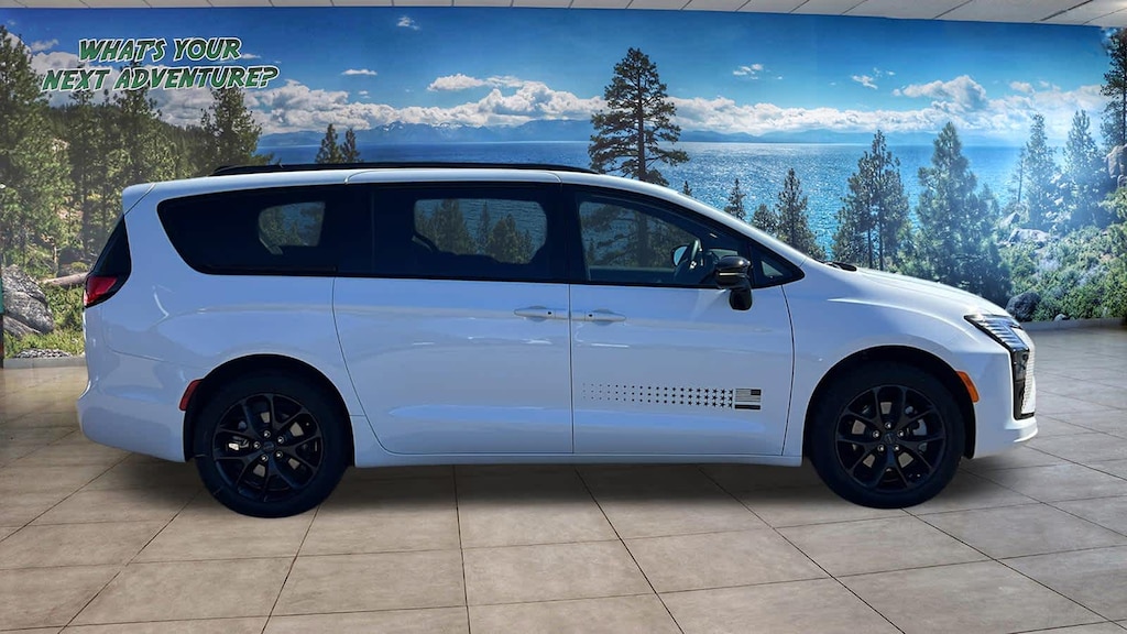 New 2027 Chrysler Pacifica Select Passenger Van