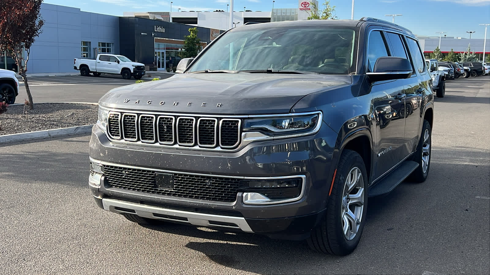 2022 Jeep Wagoneer