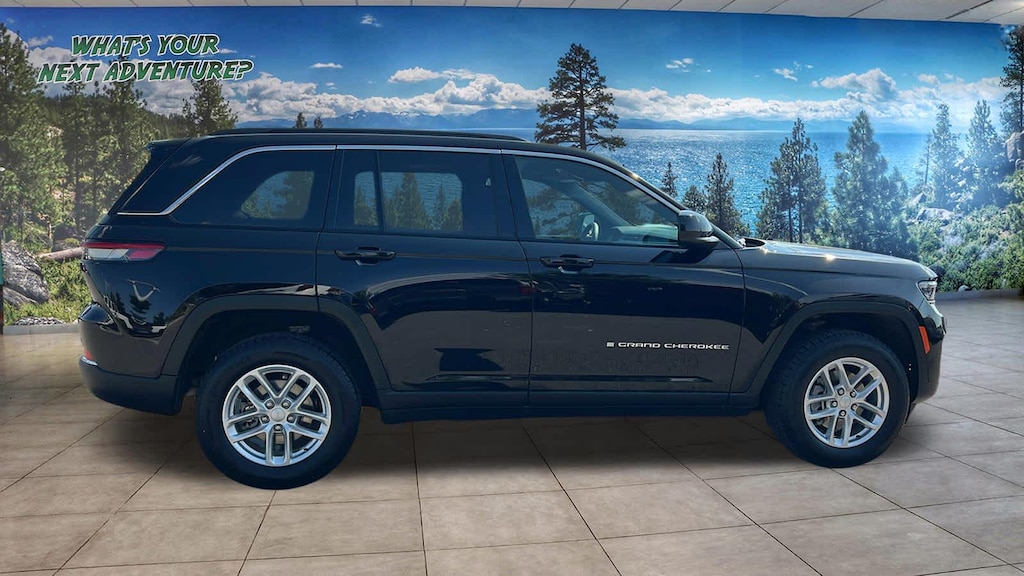 Certified 2025 Jeep Grand Cherokee Laredo X SUV