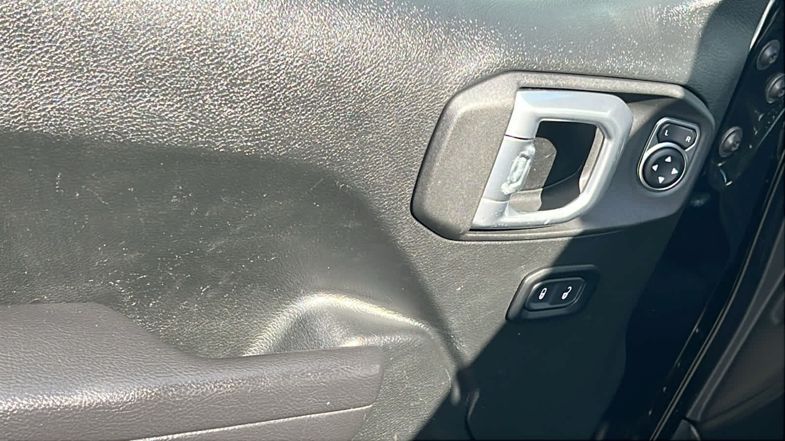 2022 Jeep Wrangler Unlimited Rubicon - Photo 21