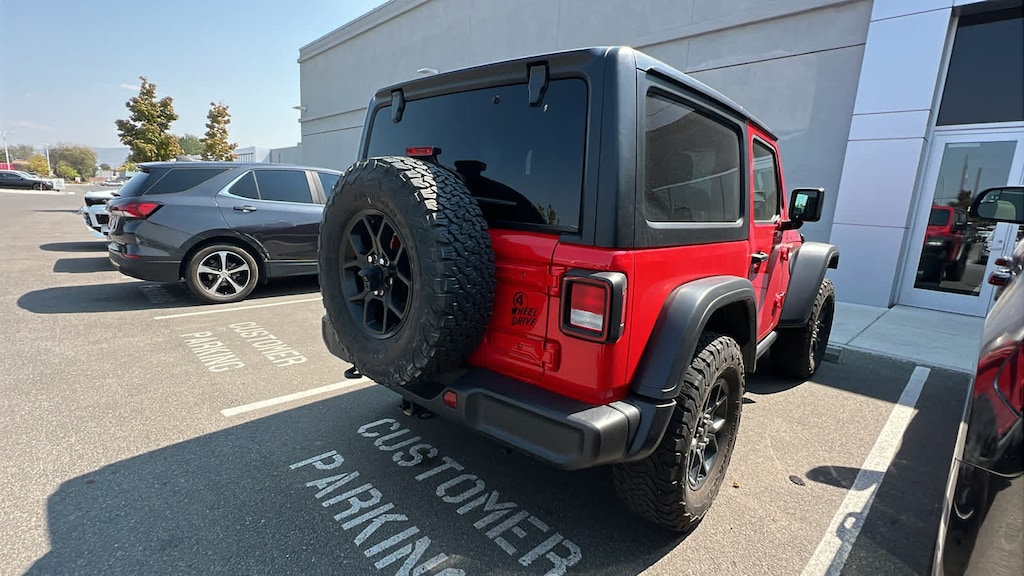 Used 2024 Jeep Wrangler Willys SUV