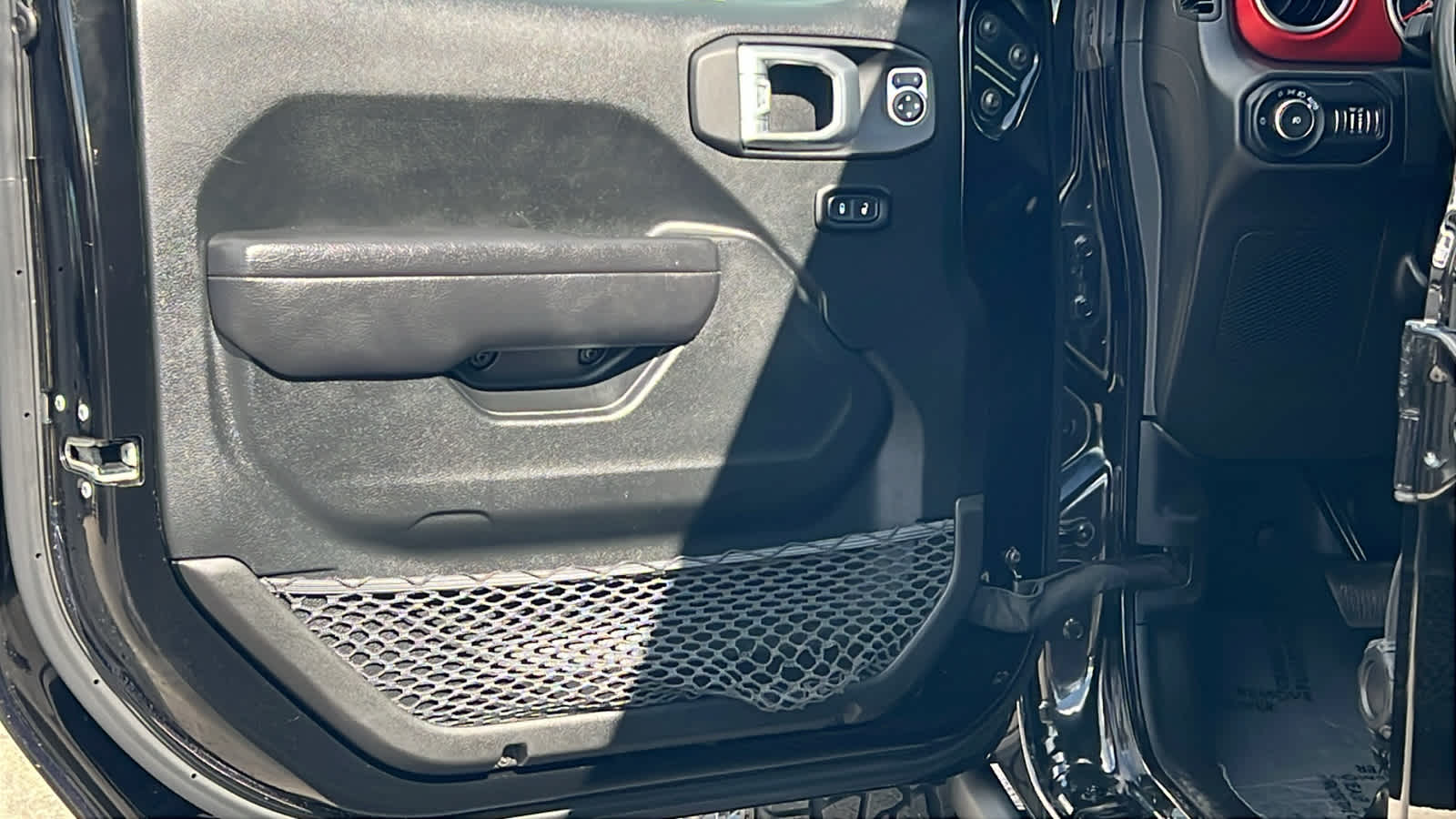 2022 Jeep Wrangler Unlimited Rubicon - Photo 22