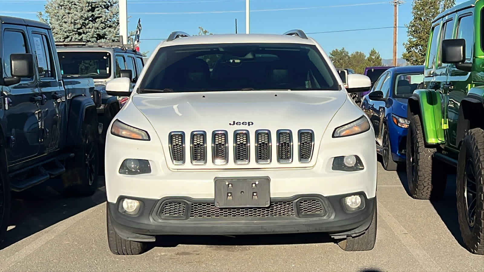 Used 2016 Jeep Cherokee Latitude with VIN 1C4PJMCS6GW175960 for sale in Reno, NV