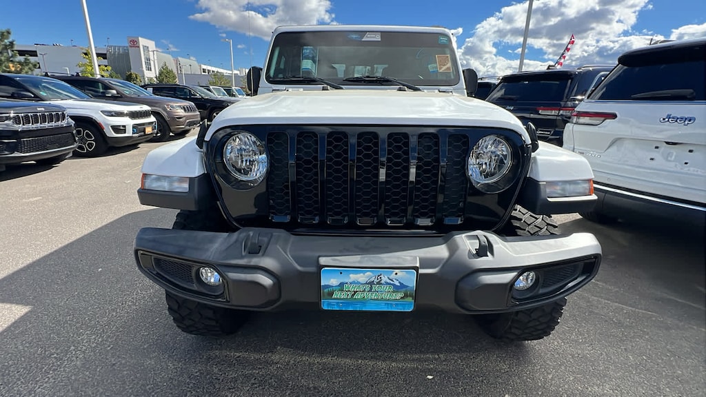 Used 2022 Jeep Gladiator Willys Truck Crew Cab