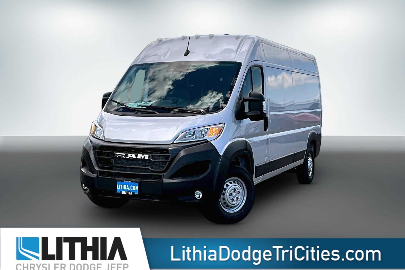 2026 RAM ProMaster Cargo Van Tradesman