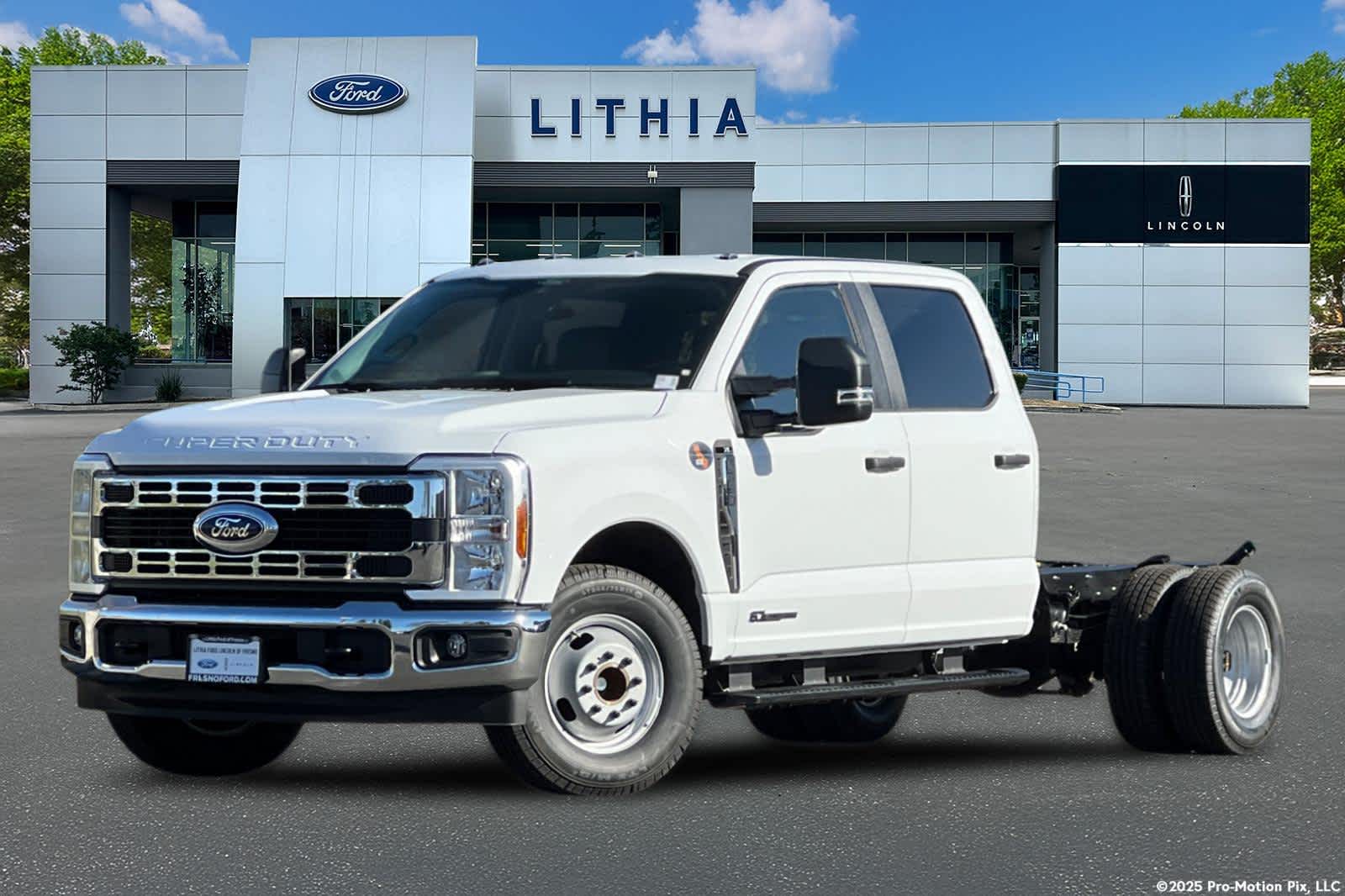 2026 Ford F-350 Super Duty Chassis Cab XL