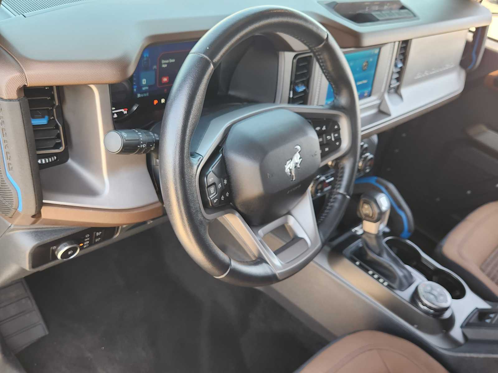 2023 Ford Bronco 4-Door Outer Banks - Photo 2