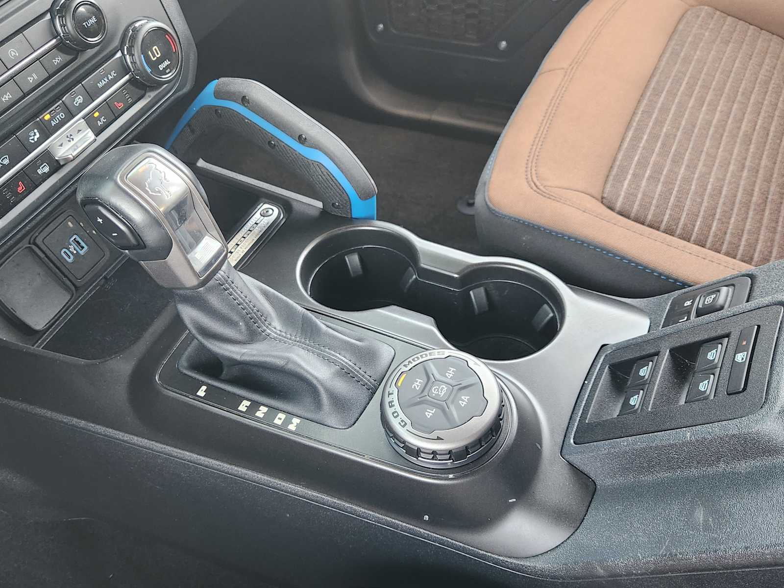 2023 Ford Bronco 4-Door Outer Banks - Photo 17