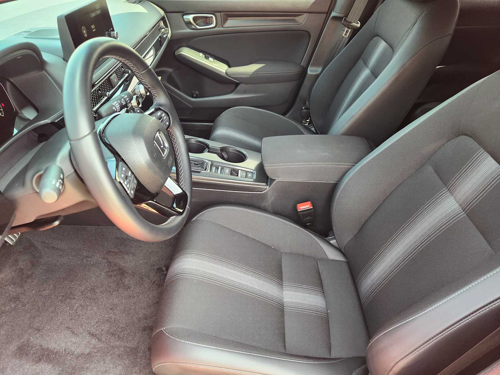 2026 Honda Civic Hatchback Sport - Photo 11