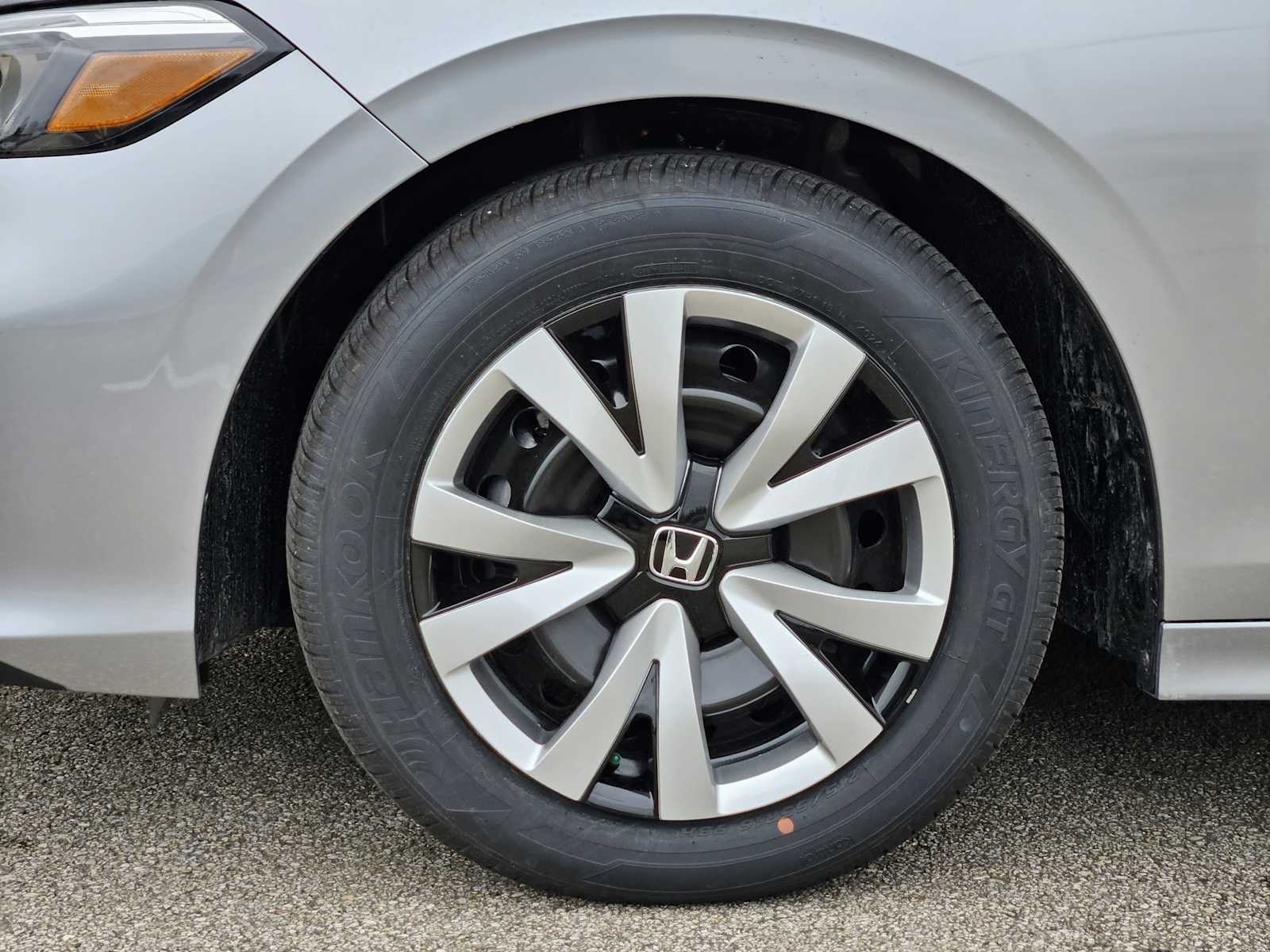 2026 Honda Civic LX Sedan, photo 9