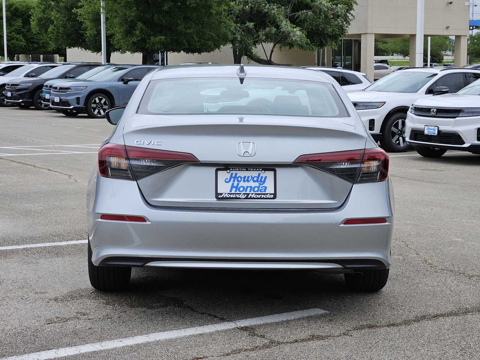2026 Honda Civic LX Sedan, photo 5