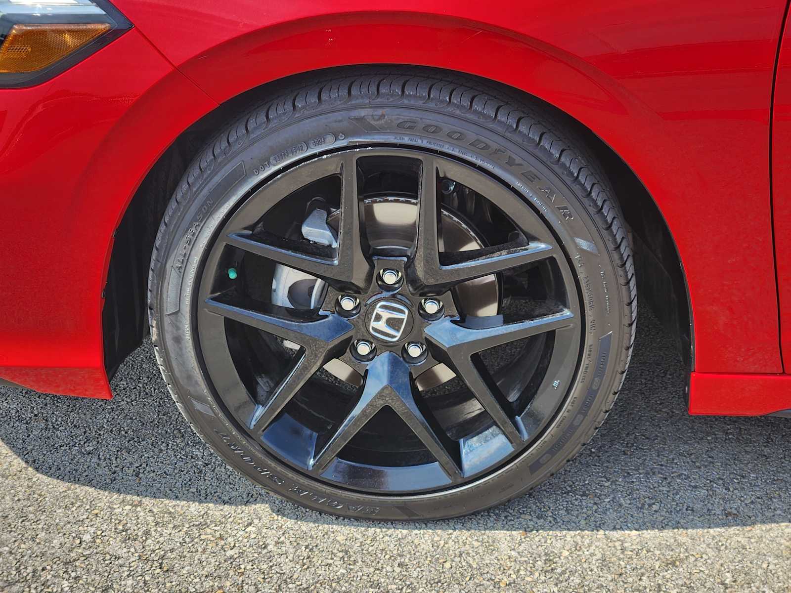 2026 Honda Civic Hatchback Sport - Photo 8