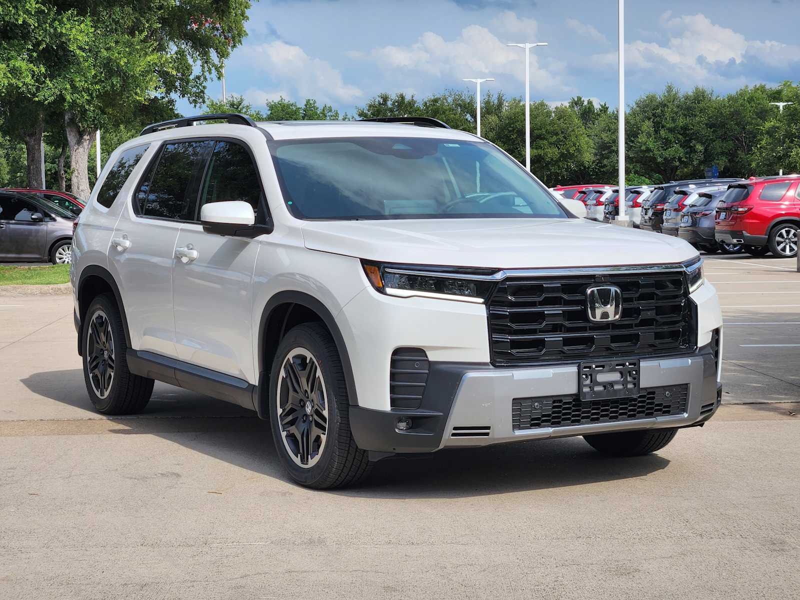 2026 Honda Pilot Touring S SUV, photo 2