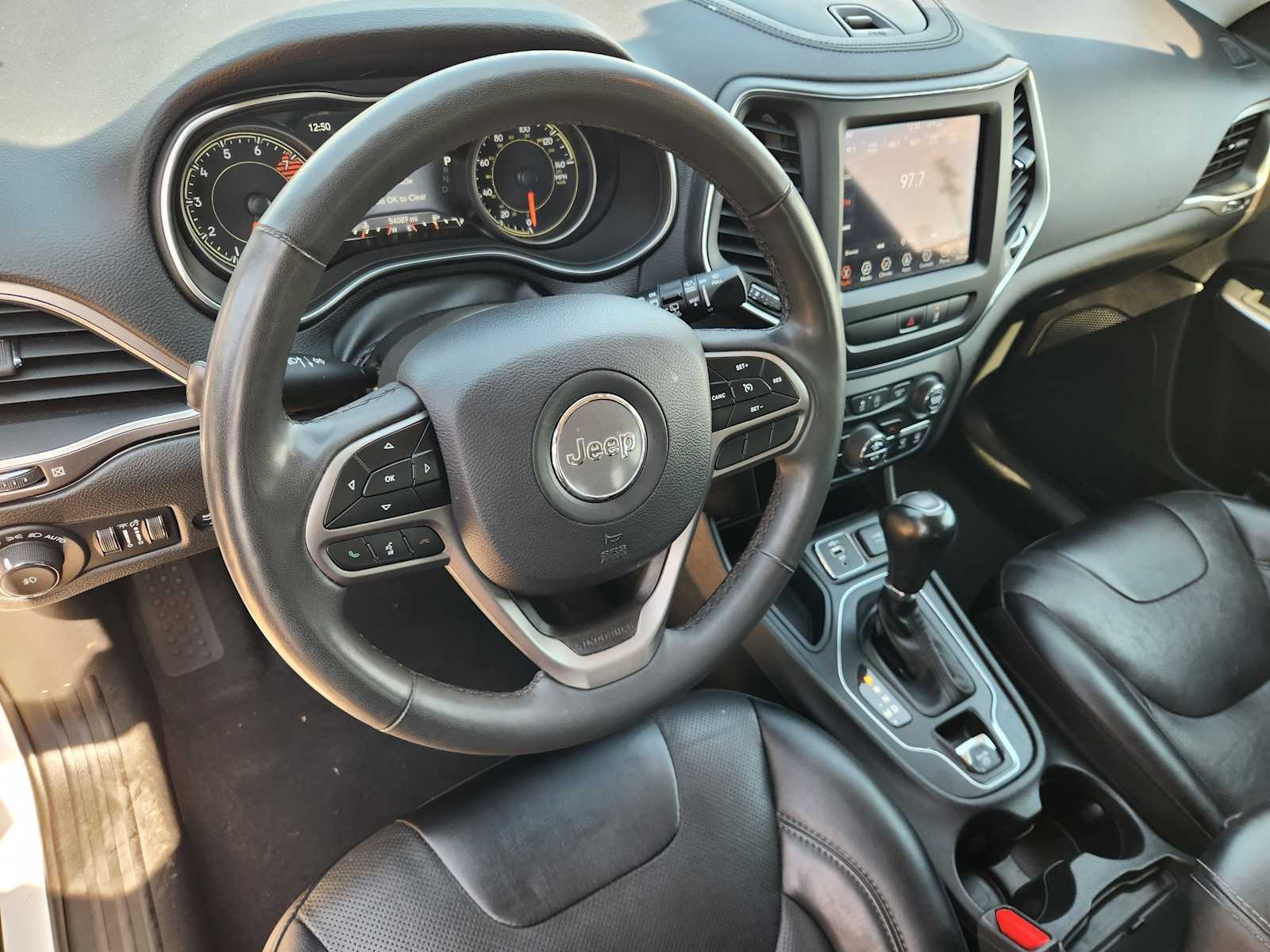 Used 2022 Jeep Cherokee Latitude Lux SUV