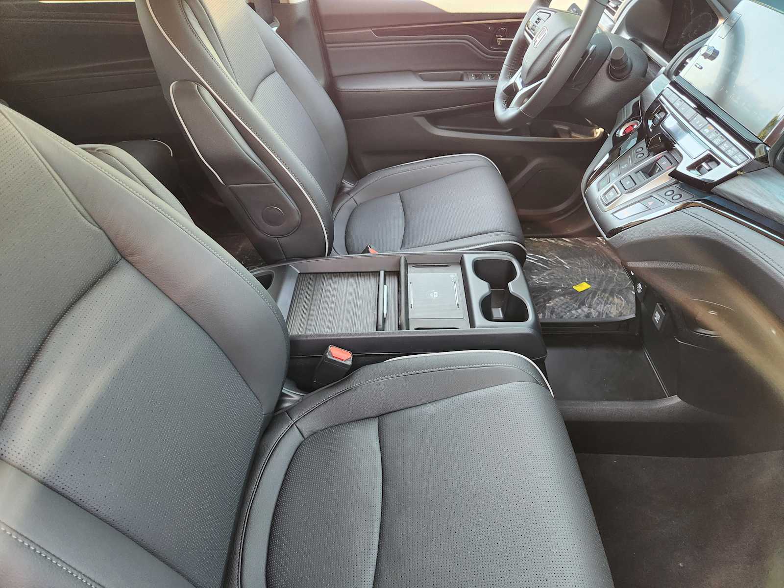 2026 Honda Odyssey Elite Van Passenger, photo 10