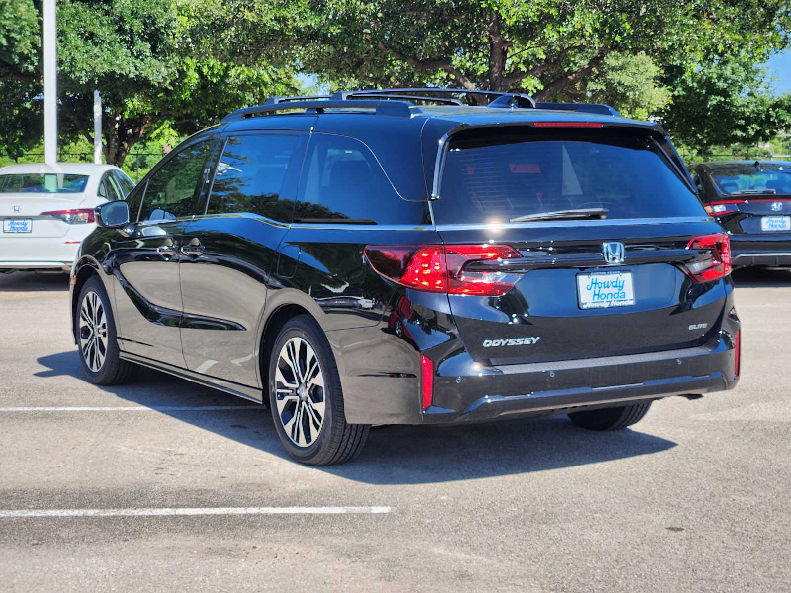 2026 Honda Odyssey Elite Van Passenger, photo 3