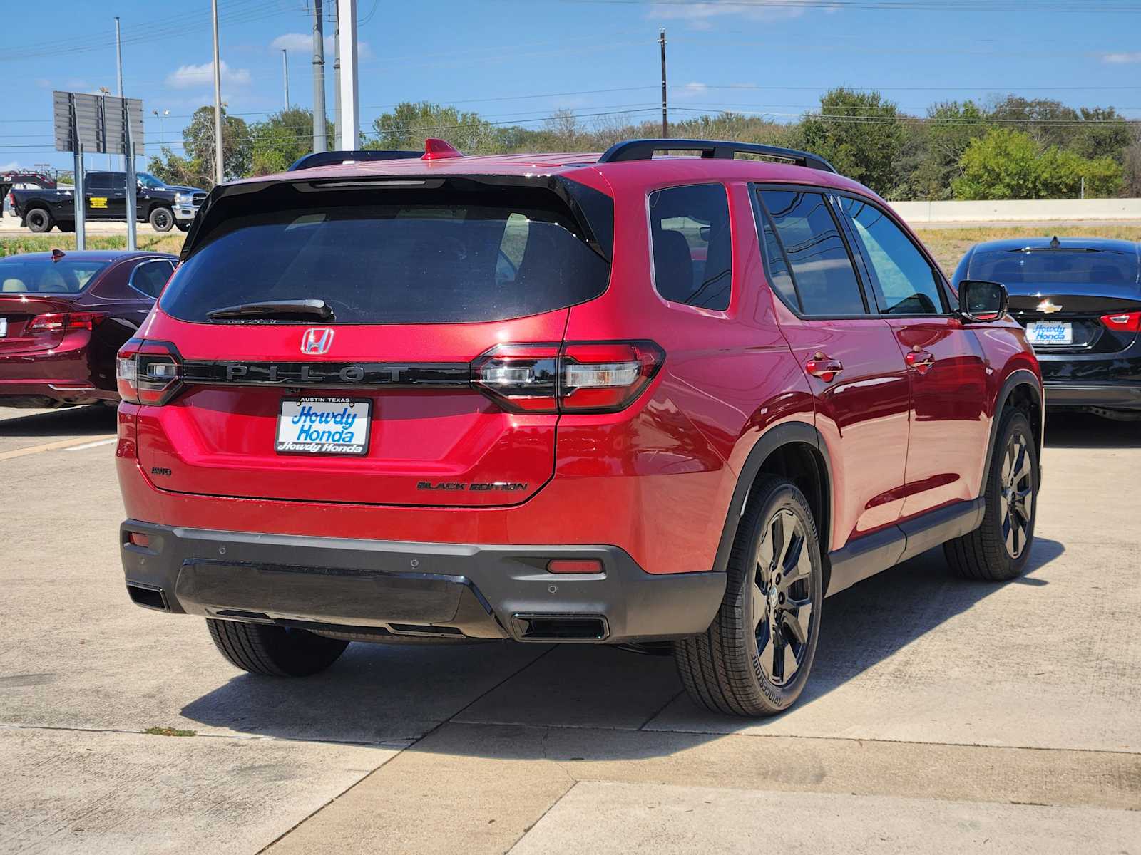 2026 Honda Pilot Black Edition SUV, photo 4