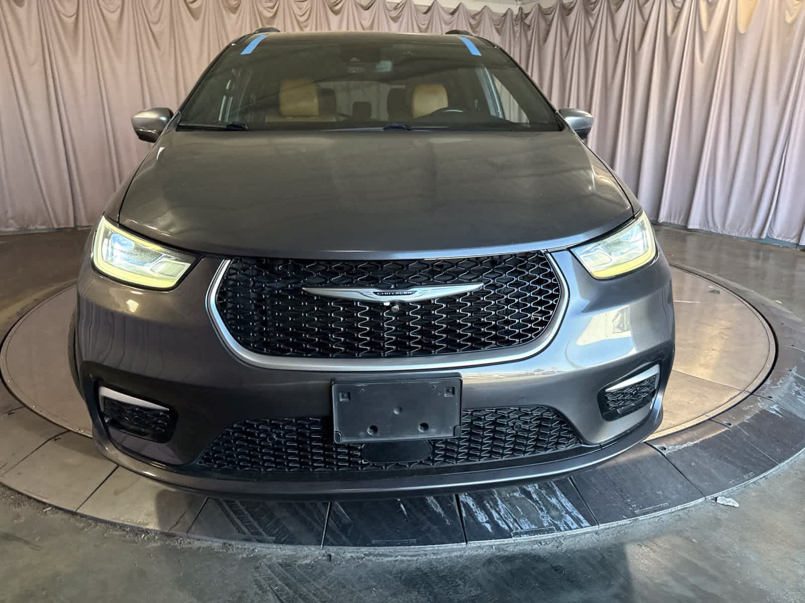 Used 2021 Chrysler Pacifica Pinnacle Van Passenger Van