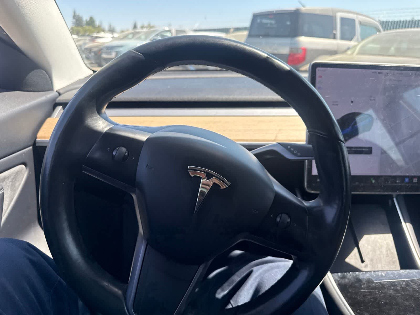 2018 Tesla Model 3 - Photo 19