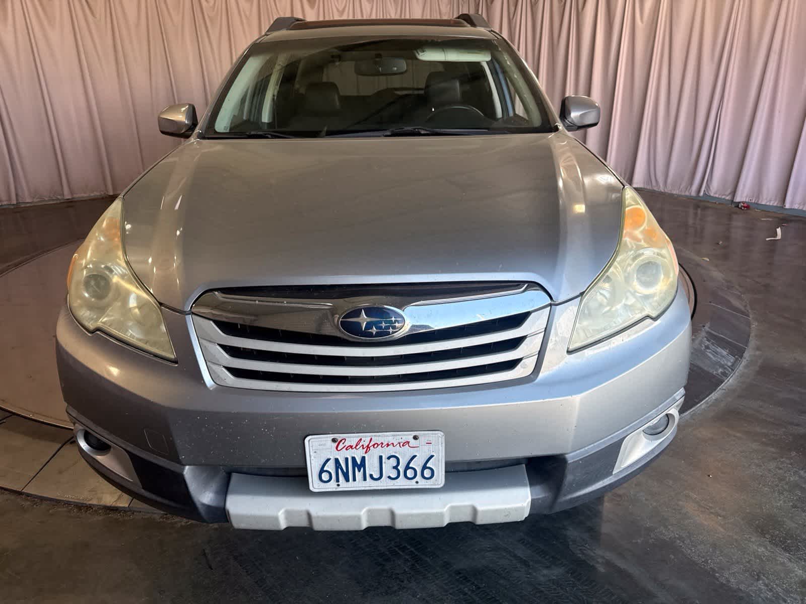 Used 2011 Subaru Outback 2.5i Limited (CVT) SUV