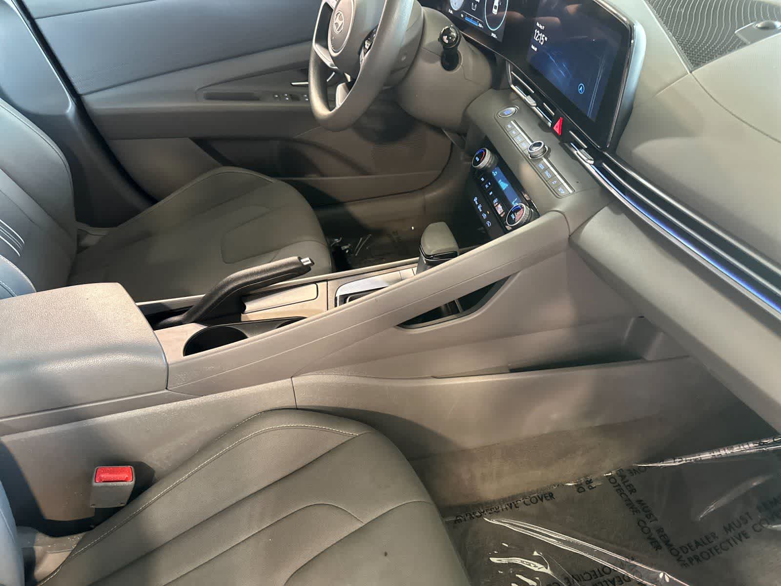 2024 Hyundai Elantra SEL - Photo 16