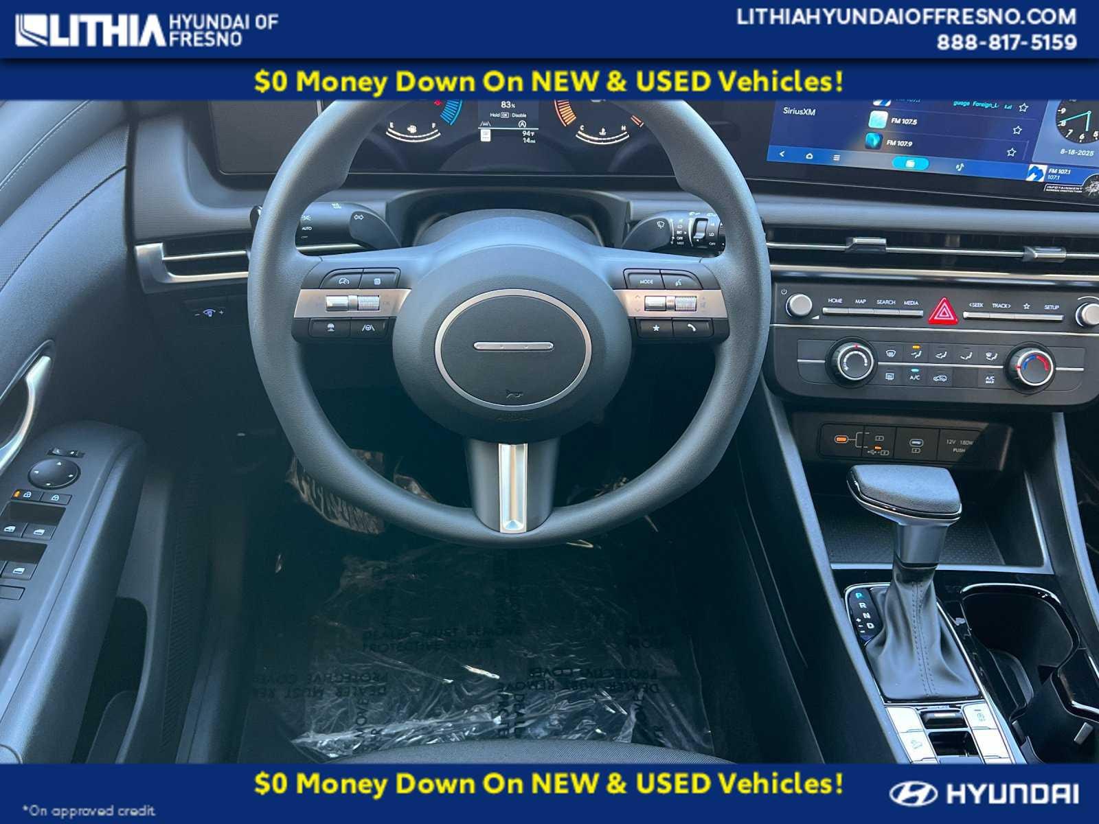 2025 Hyundai Tucson SE - Photo 14