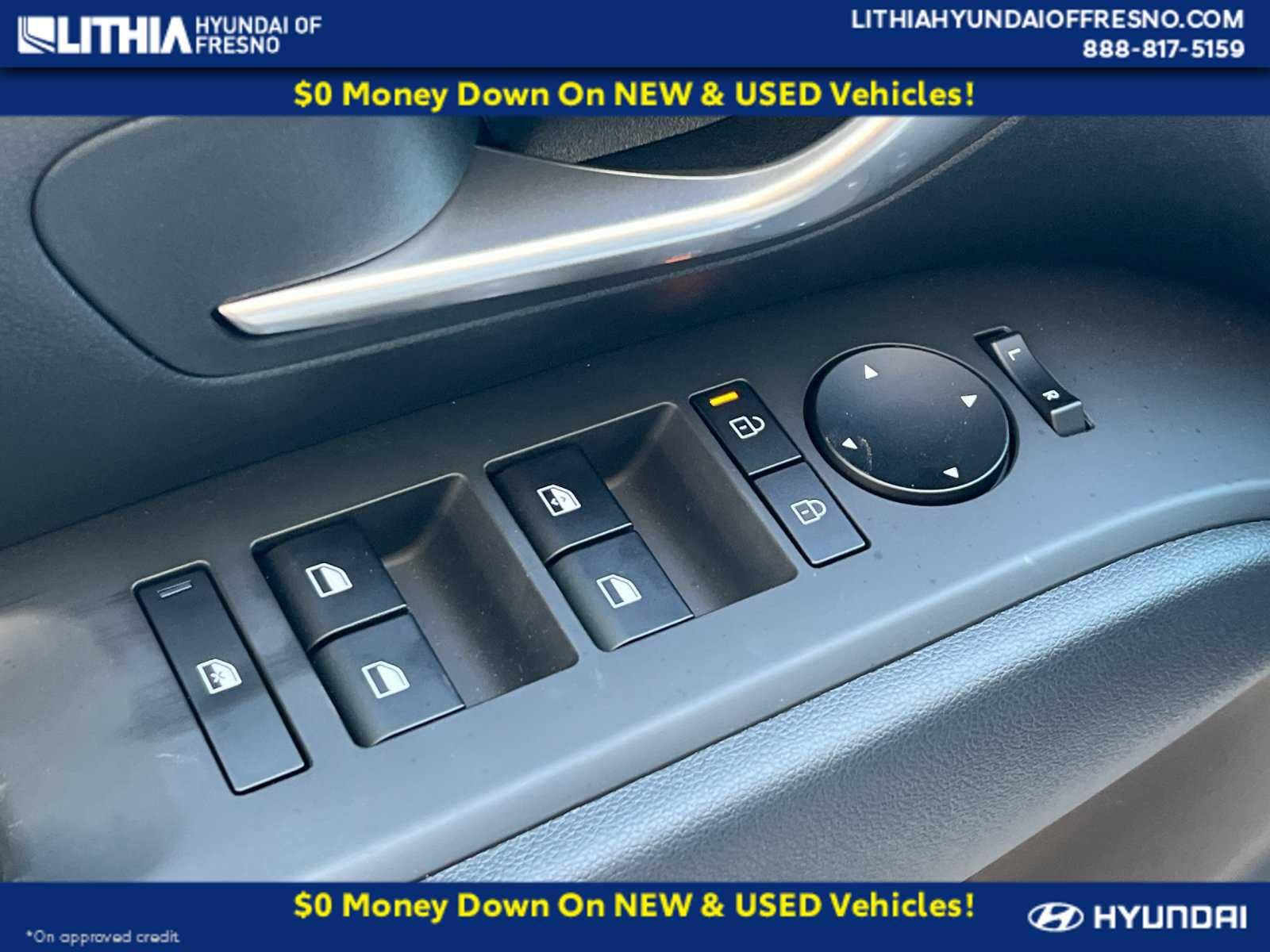 2025 Hyundai Tucson SE - Photo 13