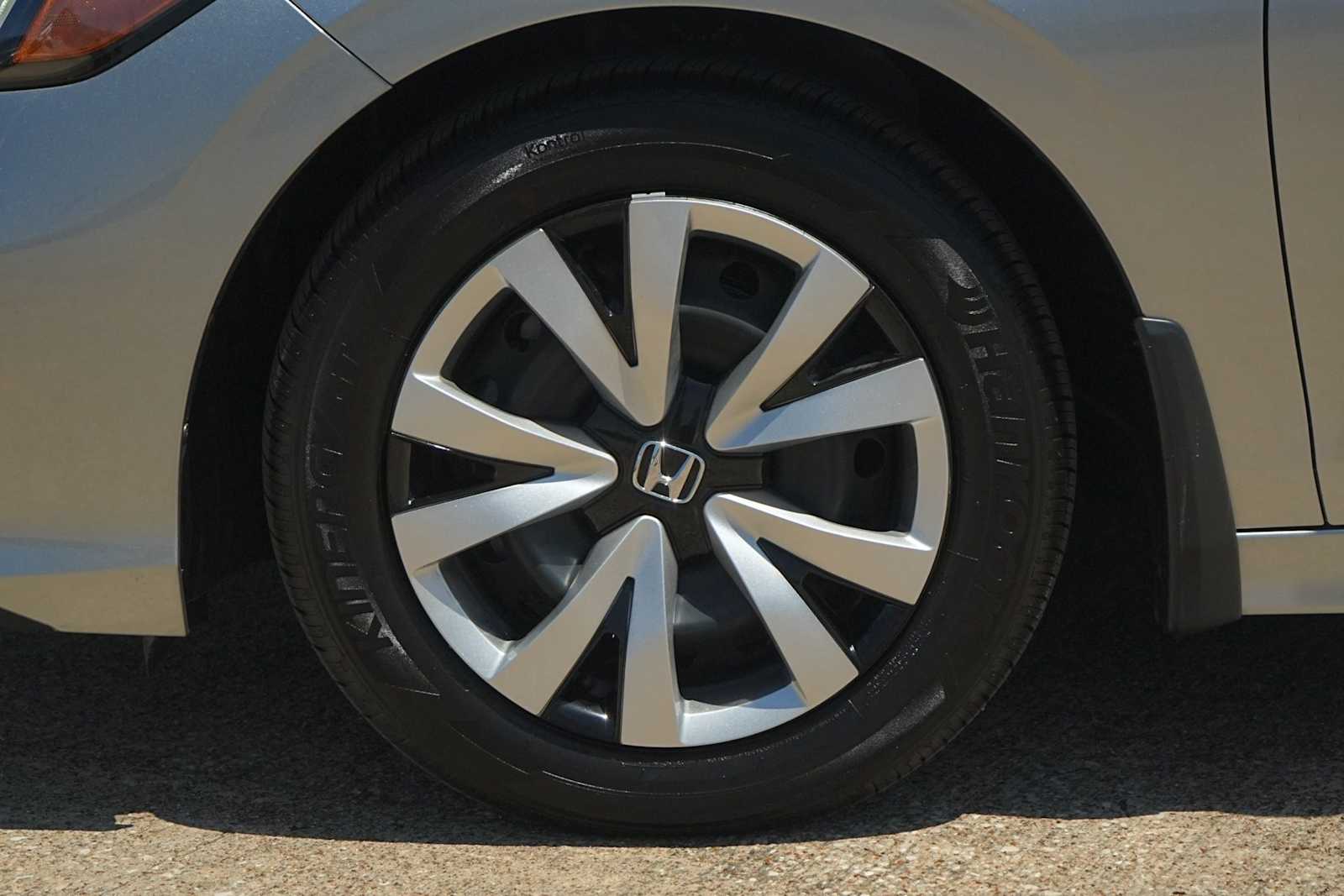 2026 Honda Civic LX - Photo 7