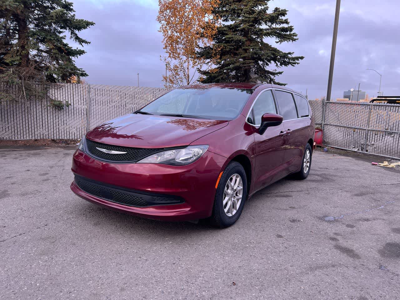 2023 Chrysler Voyager