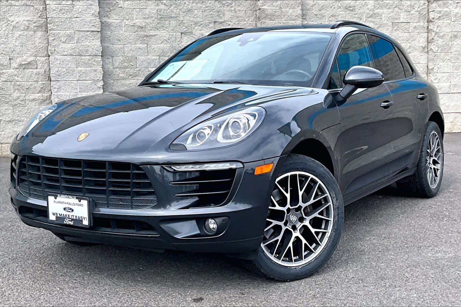 2018 Porsche Macan Base