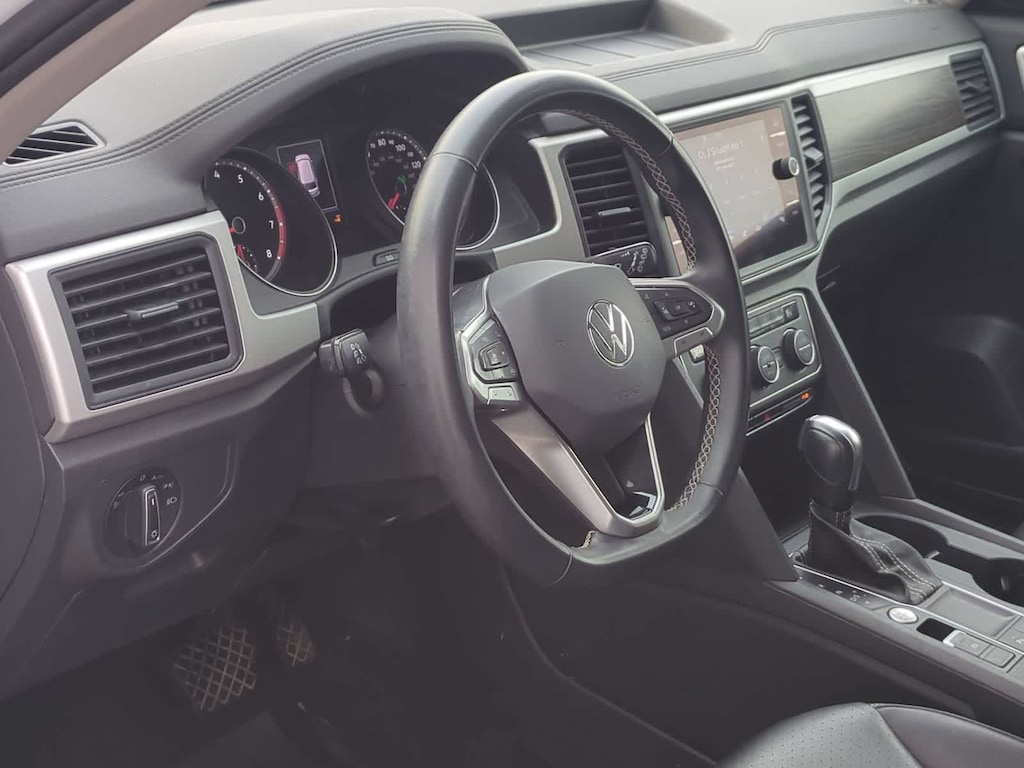 Used 2021 Volkswagen Atlas 2.0T SE w/Technology (2021.5) SUV