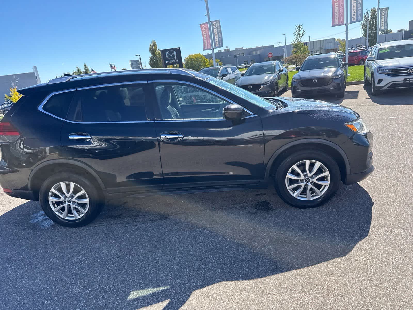 Used 2017 Nissan Rogue SV SUV