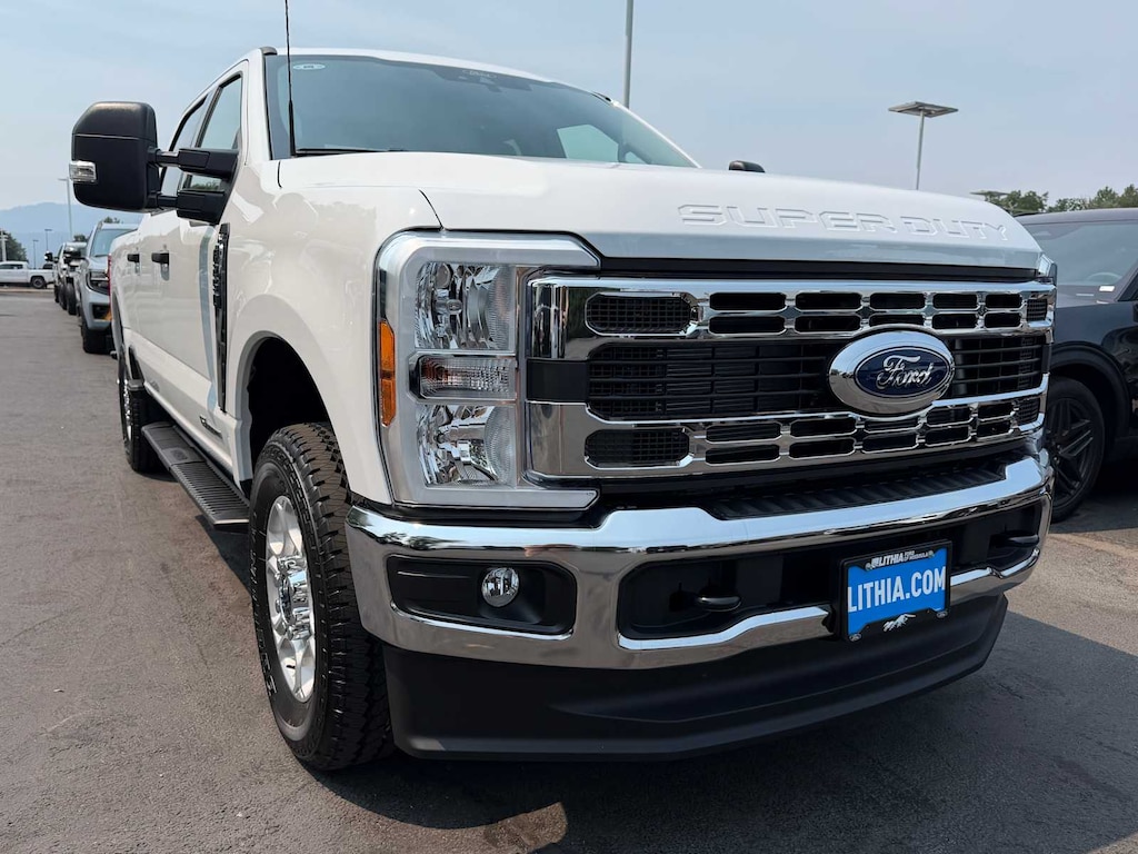 New 2026 Ford F-250 XLT Truck Crew Cab