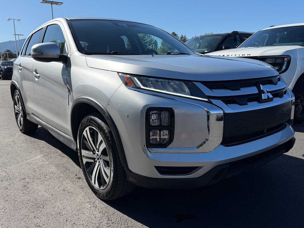 Used 2025 Mitsubishi Outlander Sport SE SUV