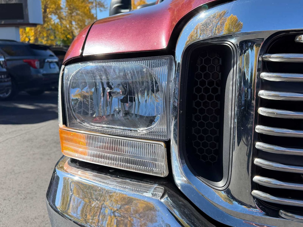 Used 2004 Ford Super Duty F-250 Lariat Truck