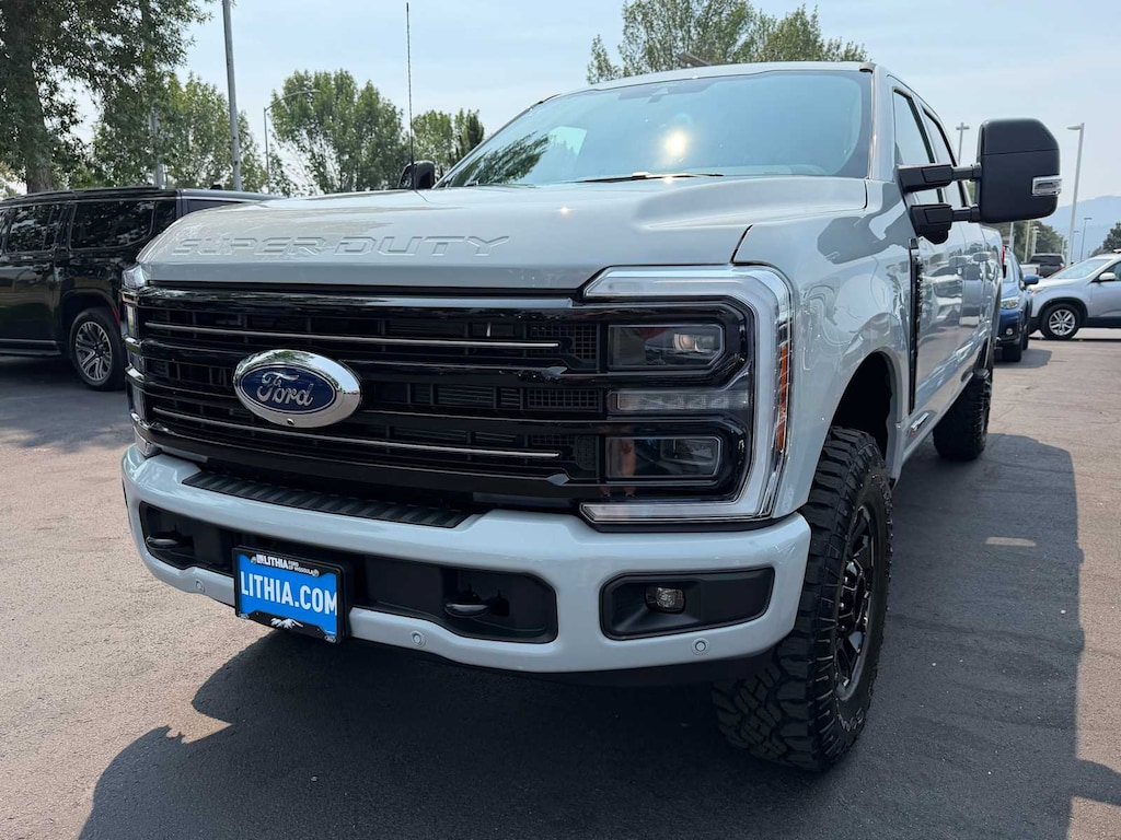 New 2026 Ford F-250 Platinum Truck Crew Cab